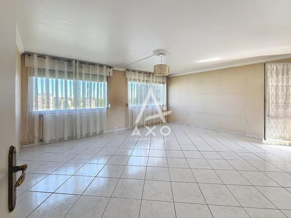 DIJON (21) - Tire-Pesseau T4 balcon parking