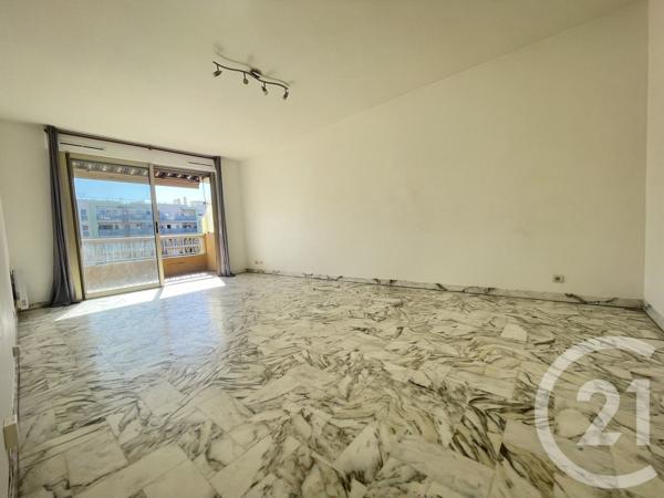 Appartement F3 à vendre  3 pièces - 72,43 m2 ST LAURENT DU VAR - 06