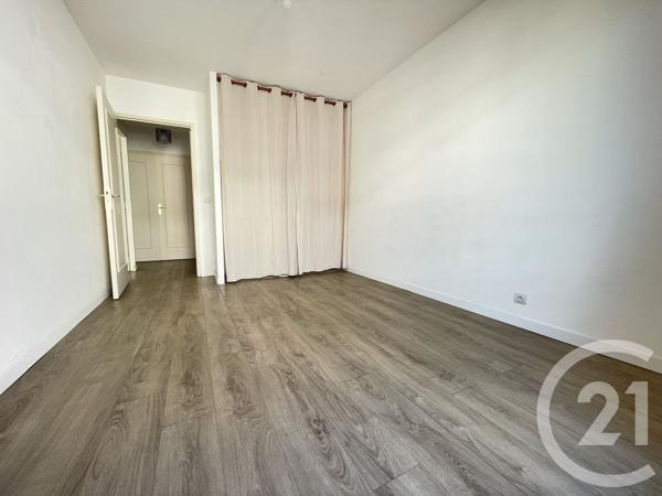 Appartement F3 à vendre  3 pièces - 72,43 m2 ST LAURENT DU VAR - 06