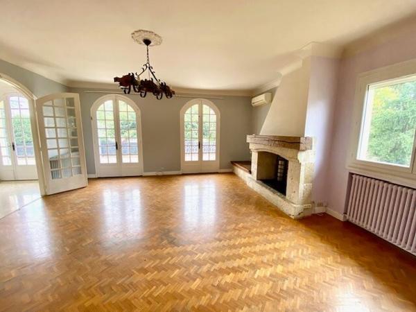 Fleurance / Maison cossue et lumineuse, idéale grande famille ou pour projet professionnel