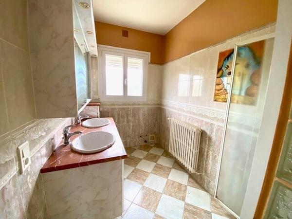 Fleurance / Maison cossue et lumineuse, idéale grande famille ou pour projet professionnel