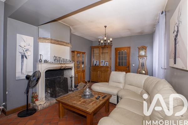Maison à vendre 8 pièces 311 m² Oinville-sous-Auneau