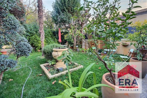 Maison Orange 6 pièce(s) 245 m2