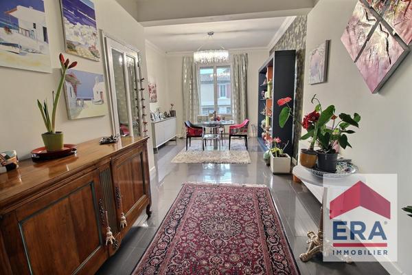 Maison Orange 6 pièce(s) 245 m2