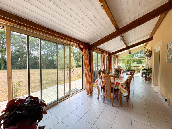 Maison 9 pièce(s) 6 chambre(s) 233.79 m²