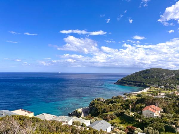 À Vendre : SISCO - Terrain Constructible de 795m2 - Vue Mer