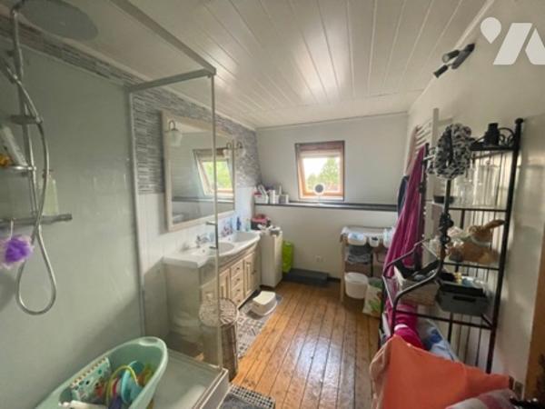 UNE MAISON A USAGE D'HABTIATION