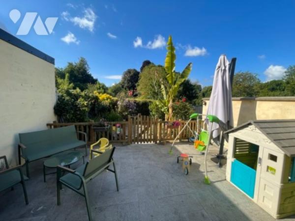 UNE MAISON A USAGE D'HABTIATION