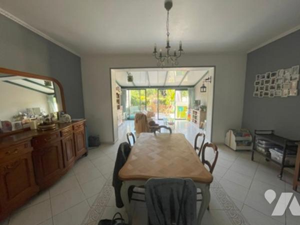 UNE MAISON A USAGE D'HABTIATION