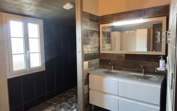 Maison à louer    4 pièces •  Saint-Pierre-d'Oléron