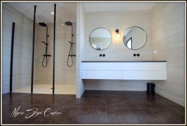 Propriété d'exception à vendre 8 pièces SOUSTONS (40) Villa de 290 m2 Annexe indépendante proche du lac