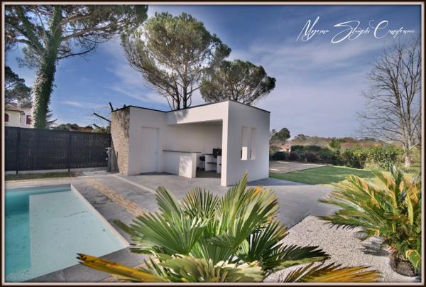 Propriété d'exception à vendre 8 pièces SOUSTONS (40) Villa de 290 m2 Annexe indépendante proche du lac