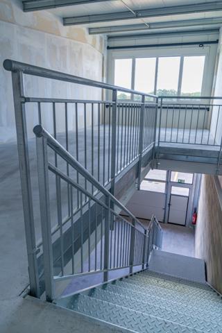Cellules d’Activités – Bureau Atelier Décolletage 115m²  à vendre BONNEVILLE (74)