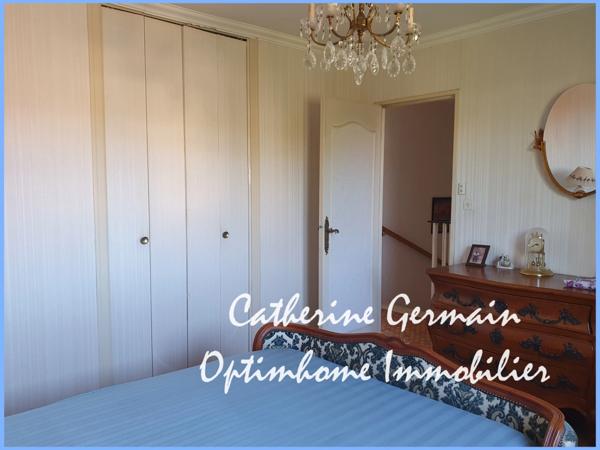 A vendre, Carcassonne - Lumineuse maison familiale avec jardin, terrasses et véranda.