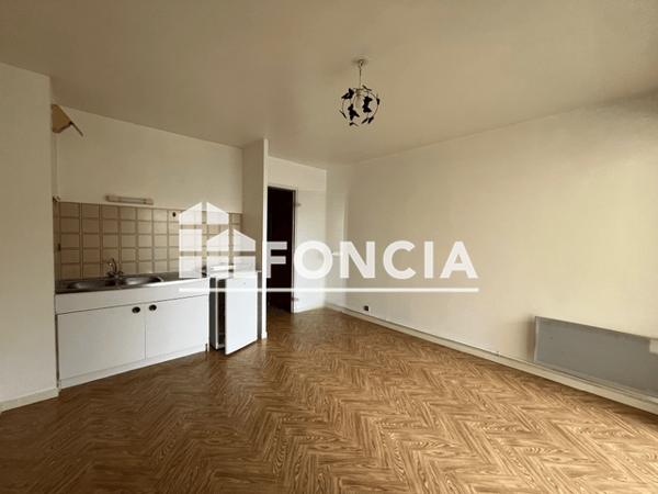 Location Studio meublé 21.09 m² - 12 AVENUE FRANCIS BOUET Cholet 49300