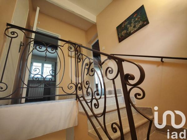 Maison traditionnelle 6 pièces de 177 m² à Manduel (30129)