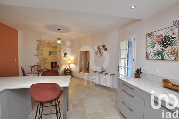 Maison traditionnelle 6 pièces de 177 m² à Manduel (30129)