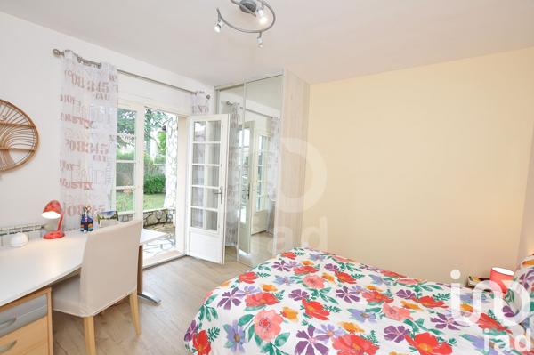 Maison traditionnelle 6 pièces de 177 m² à Manduel (30129)