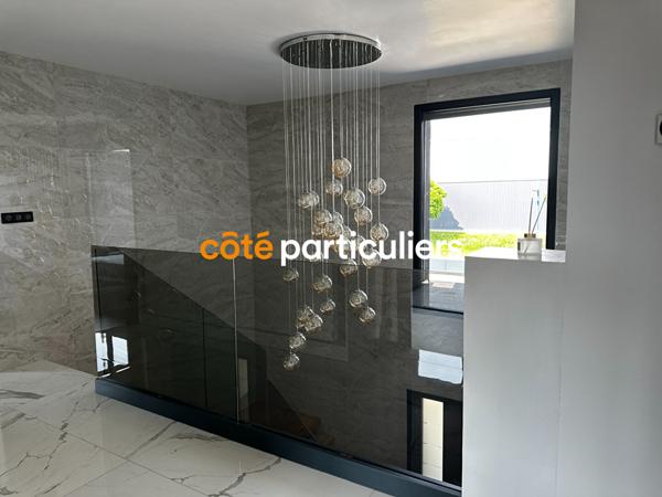Vente Maison214 m² - 6 Pièces - MIRECOURT (88500)