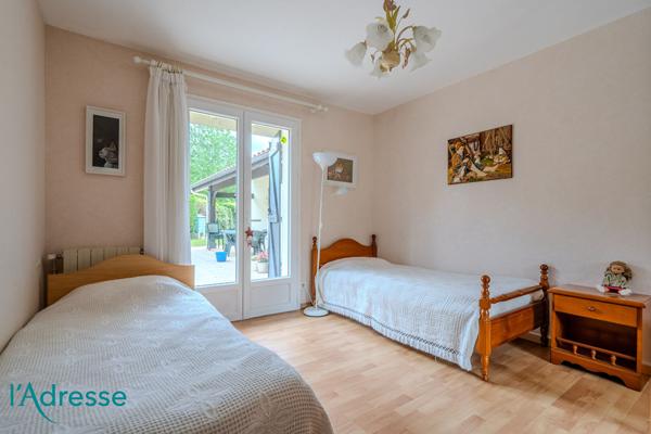 CESTAS PIERRETTES - Maison familiale de 150m² avec jardin et double garage