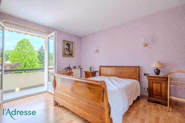 CESTAS PIERRETTES - Maison familiale de 150m² avec jardin et double garage
