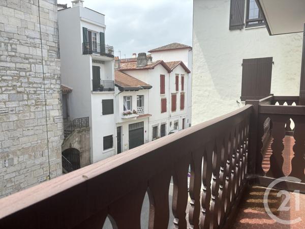 Appartement F3 à vendre  3 pièces - 64,21 m 2   ST JEAN DE LUZ  - 64