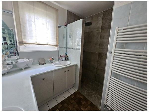 Maison - MONTROND LES BAINS