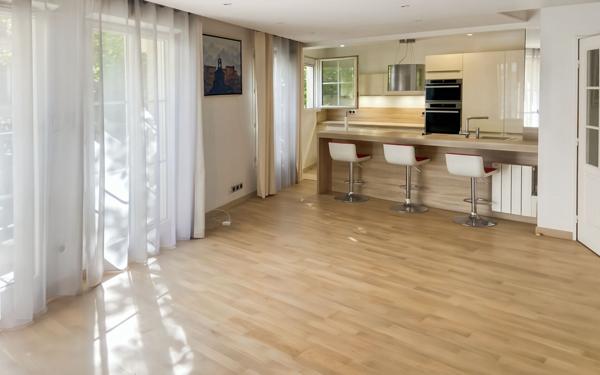 Appartement à vendre    3 pièces • 65 m2 Montrouge