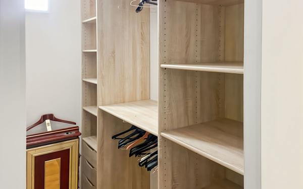 Appartement à vendre    3 pièces • 65 m2 Montrouge