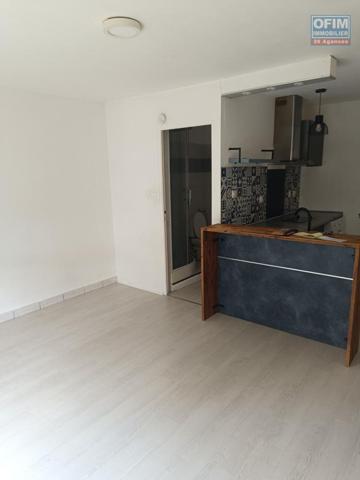 À LOUER – STUDIO DANS RÉSIDENCE SÉCURISÉE – SAINTE-MARIE