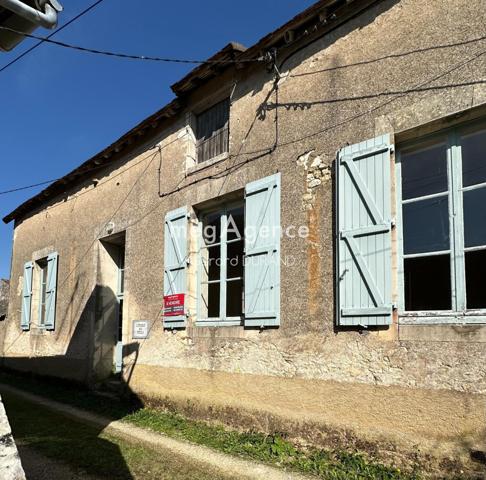 Immeuble à ANGLES-SUR-L'ANGLIN, 86260 - 1 pièce 130m²