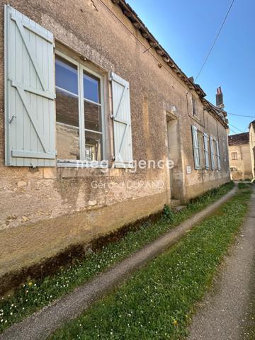 Immeuble à ANGLES-SUR-L'ANGLIN, 86260 - 1 pièce 130m²