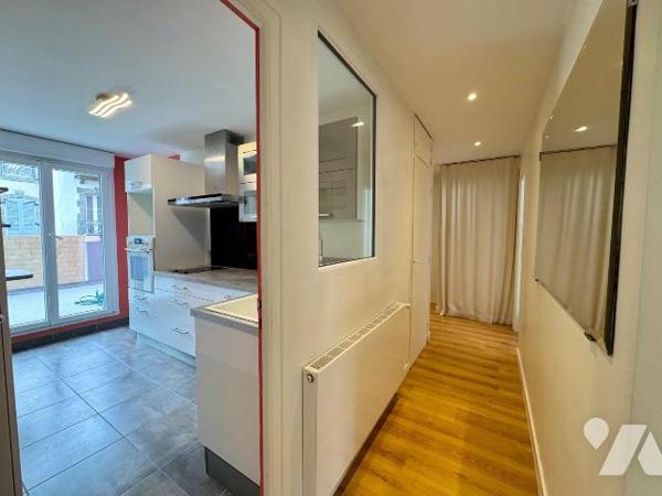 BREST - Secteur Saint-Martin T3 avec terrasse de 25m2

Situé au 1er étage d'une résidence ave...