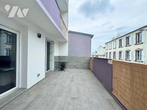 BREST - Secteur Saint-Martin T3 avec terrasse de 25m2

Situé au 1er étage d'une résidence ave...