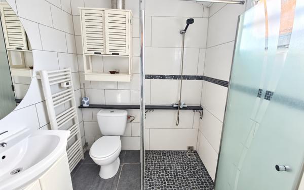 Saint-André-de-Cubzac — T2 en duplex avec jardin privatif, proche du centre-ville Saint-André-de-Cubzac (33240)