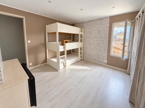 Saint-André-de-Cubzac — T2 en duplex avec jardin privatif, proche du centre-ville Saint-André-de-Cubzac (33240)