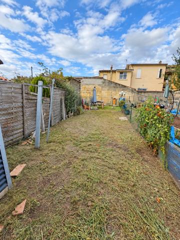 Saint-André-de-Cubzac — T2 en duplex avec jardin privatif, proche du centre-ville Saint-André-de-Cubzac (33240)