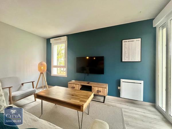 Appartement à louer 2 pièces 49m² Tours (37200)