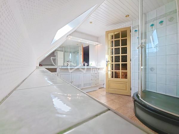 Grande maison familiale sur sous-sol total