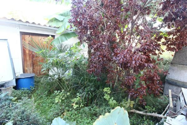 A vendre une maison avec possibilité de vivre de plain pied.