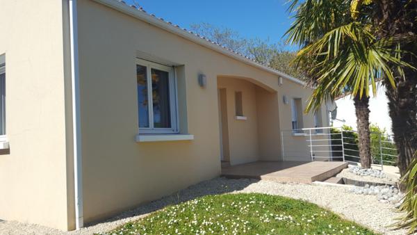 MAISON 4 CHAMBRES EN HYPER CENTRE DE VALLET !!!,  
Vallet 44330