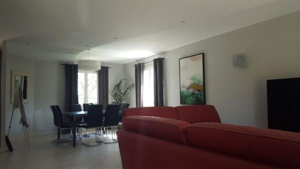 MAISON 4 CHAMBRES EN HYPER CENTRE DE VALLET !!!,  
Vallet 44330