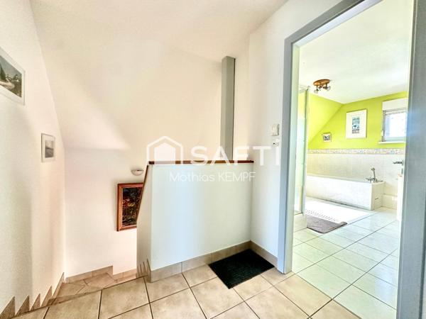 MAISON CONTEMPORAINE 140m² - 604m² TERRAIN PISCINE