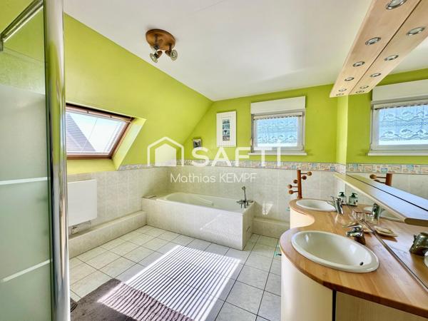 MAISON CONTEMPORAINE 140m² - 604m² TERRAIN PISCINE