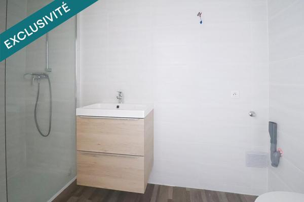 Appartement rénové de 51m2 avec 2 chambres et terrasse!