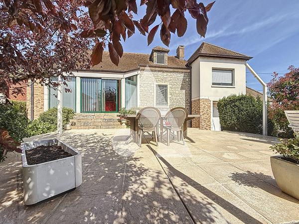 Maison 5 pièces 197.02 m2