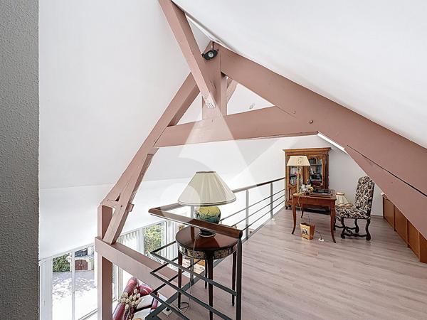 Maison 5 pièces 197.02 m2
