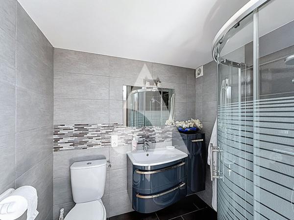 Maison 5 pièces 197.02 m2