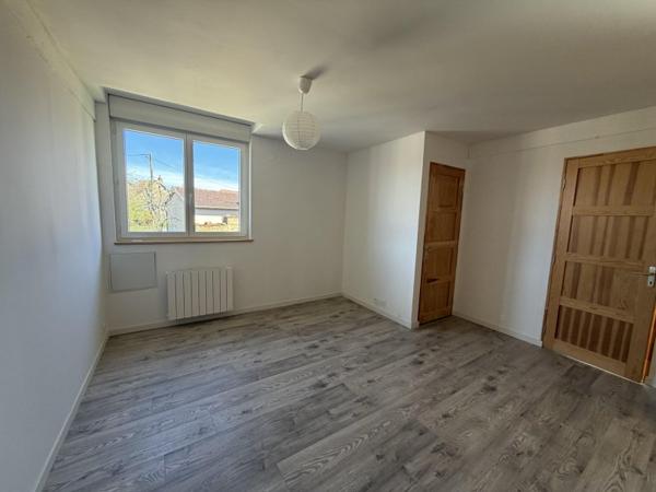 Vente / Maison et grand terrain