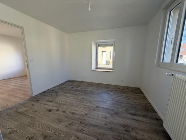 Vente / Maison et grand terrain